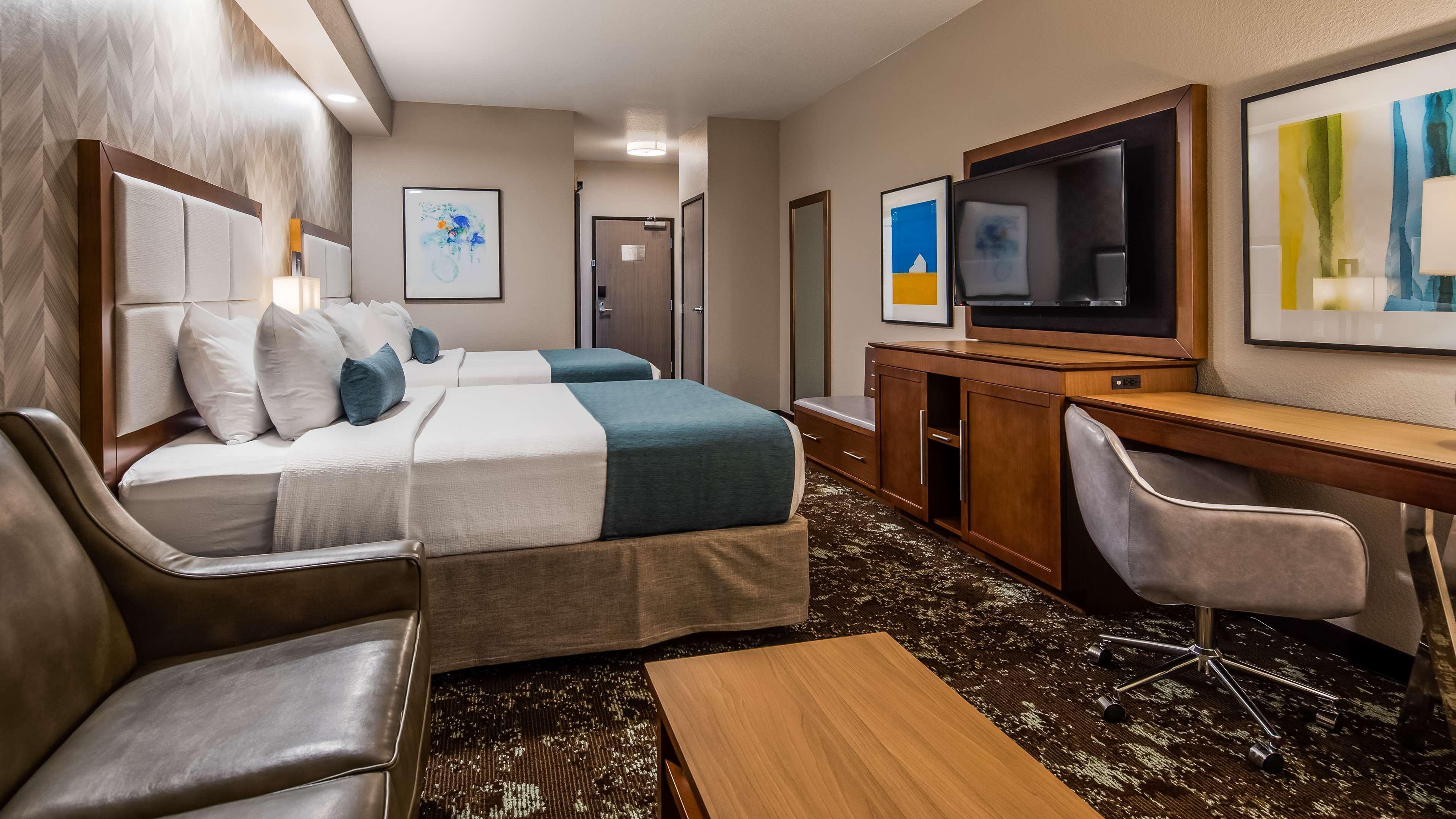 Best Western Plus Okotoks Inn & Suites Exterior foto